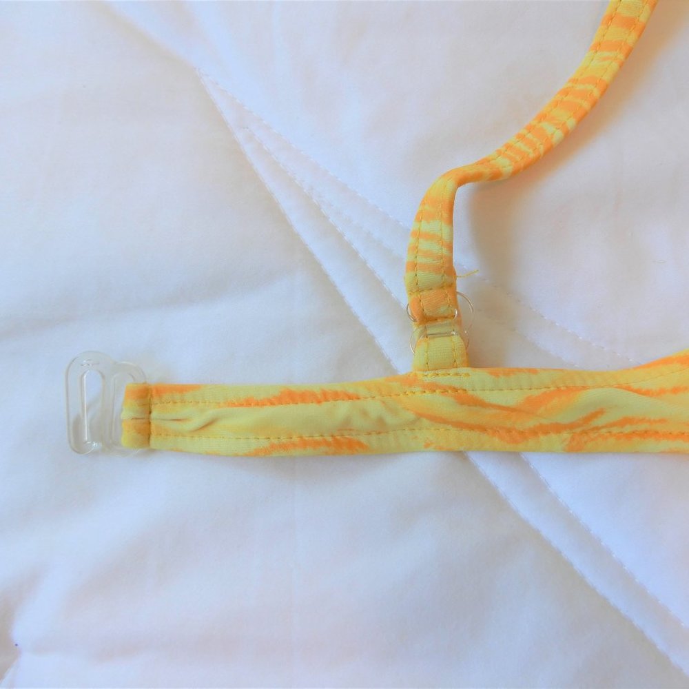 NWOT Bikini International Yellow Swimsuit 2 Piece Set in size S - Picture 6 of 11